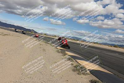 media/Nov-16-2025-Race Pace (Sun) [[8c5fa54630]]/Verified Riders/6-Turn 10 Inside (1145am)/